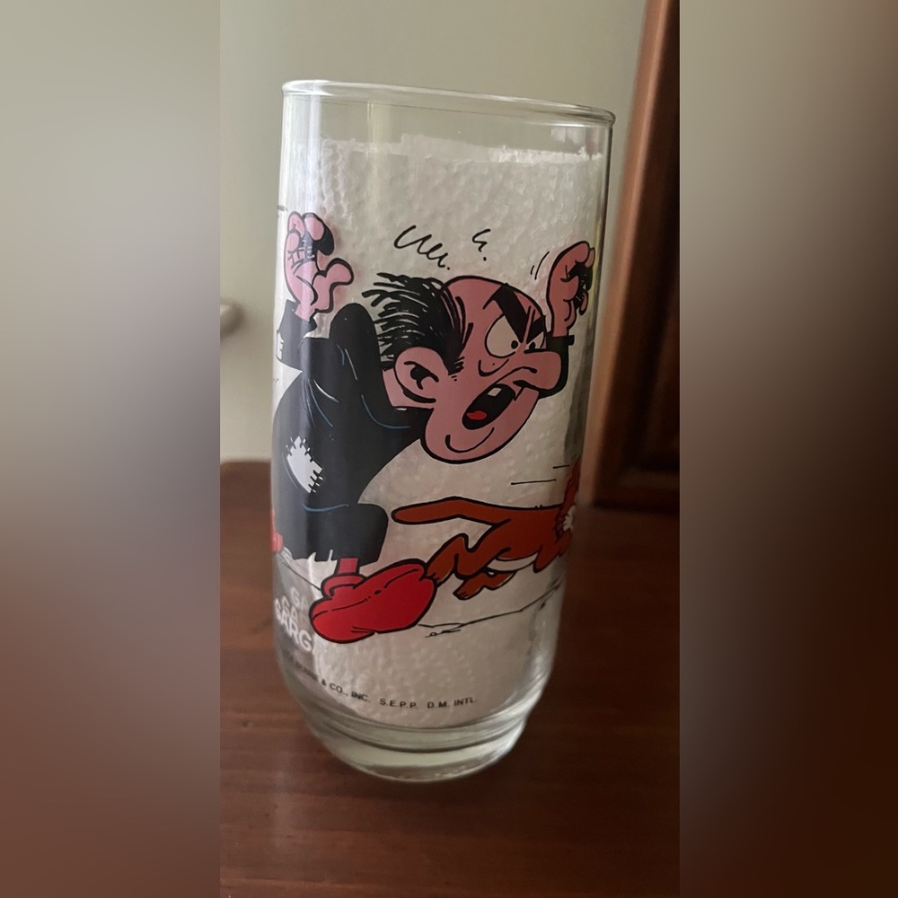 Vintage Smurf Glass with Gargamel